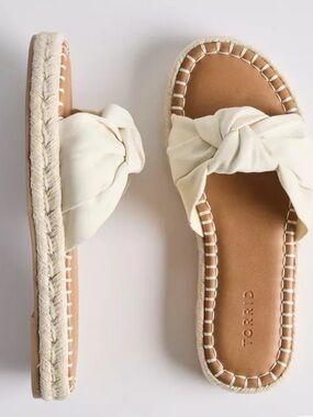 Torrid Crochet Straps Slide Sandals Ivory Women’s Size 6.5 Casual Summer